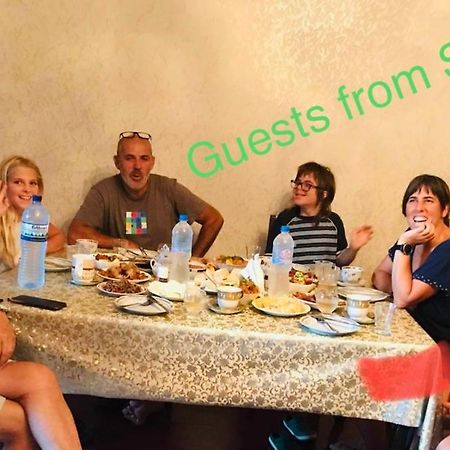 Butichi Guest House Chiatura Esterno foto