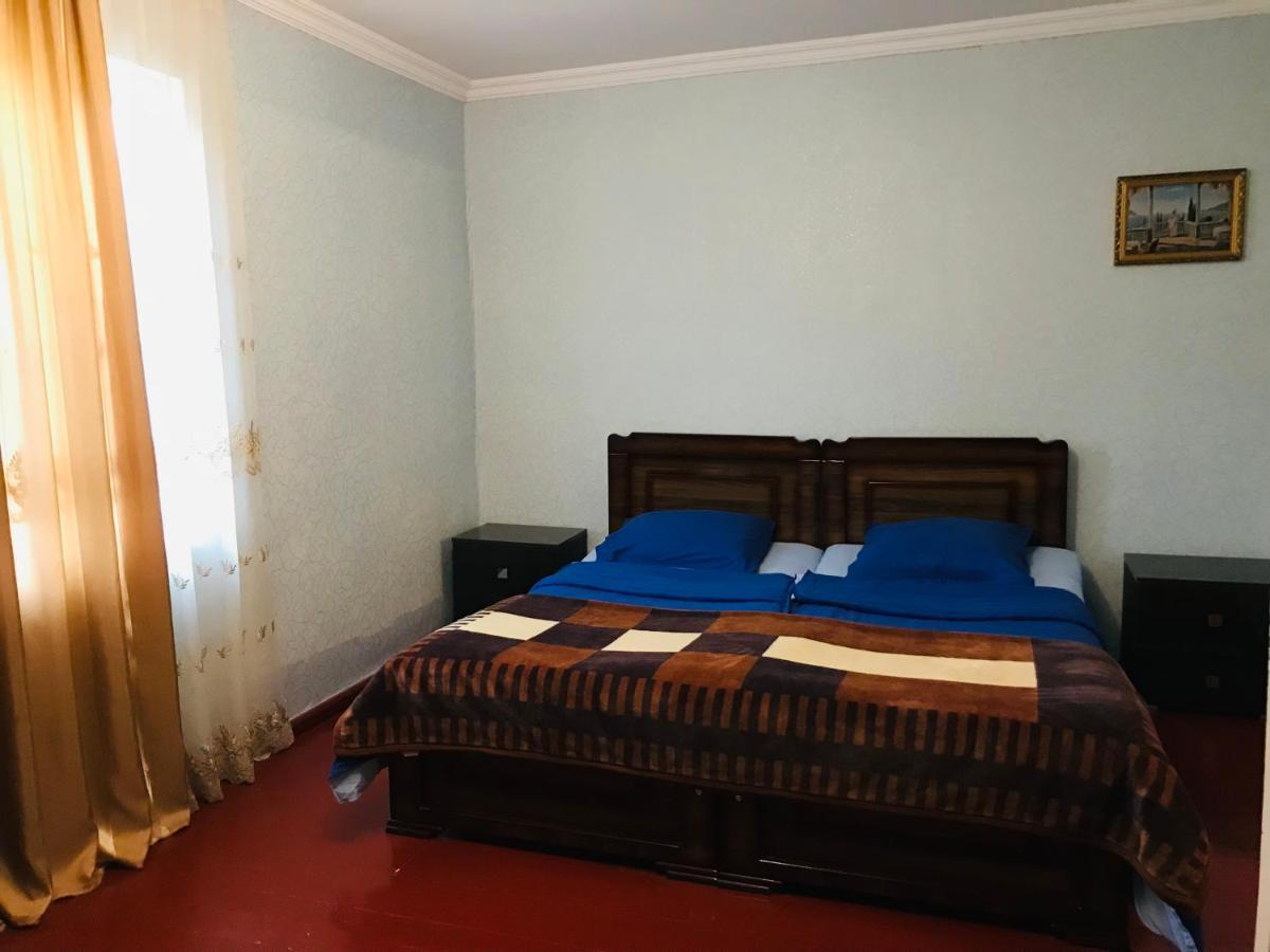 Butichi Guest House Chiatura Esterno foto