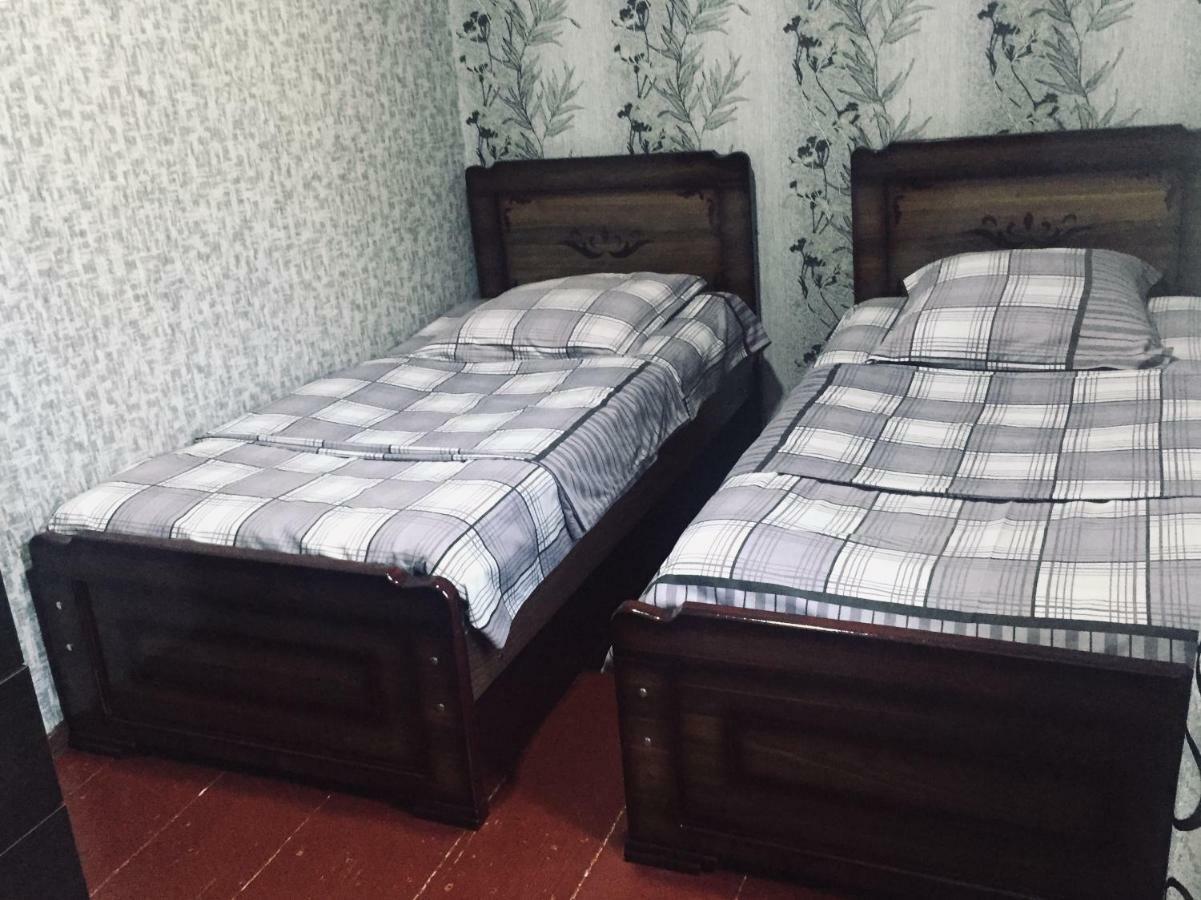 Butichi Guest House Chiatura Esterno foto